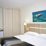 מלון Playa De Merejo
